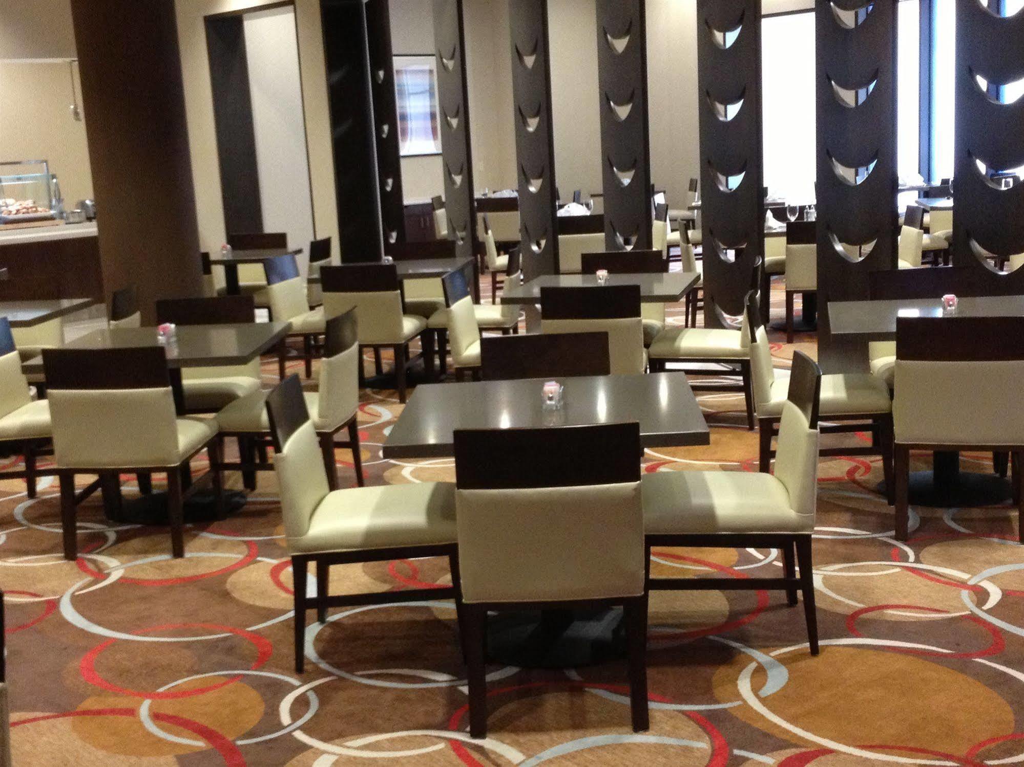 Embassy Suites By Hilton Newark Airport Elizabeth Exterior foto